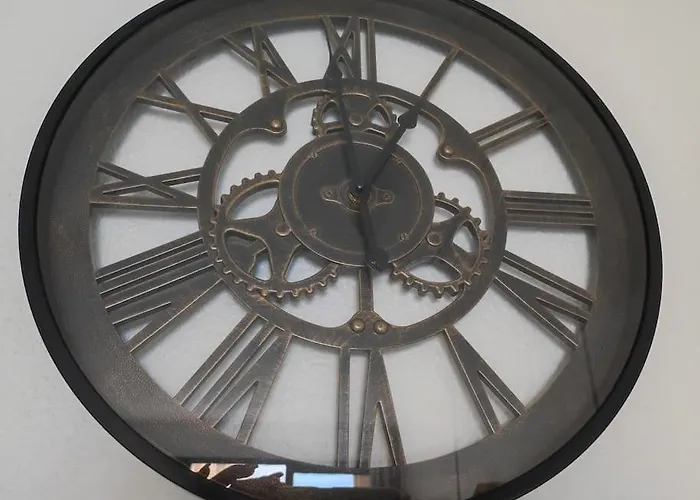 Palme D'azur Yourhosthelper Cannes