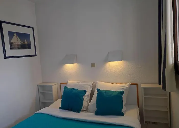 Palme D'azur Yourhosthelper * Cannes