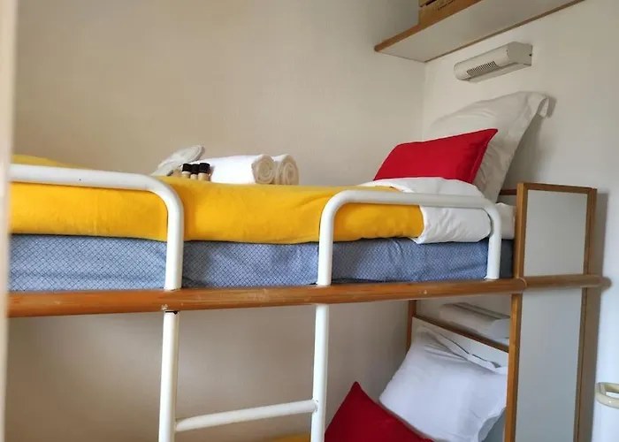 Palme D'azur Yourhosthelper * Cannes